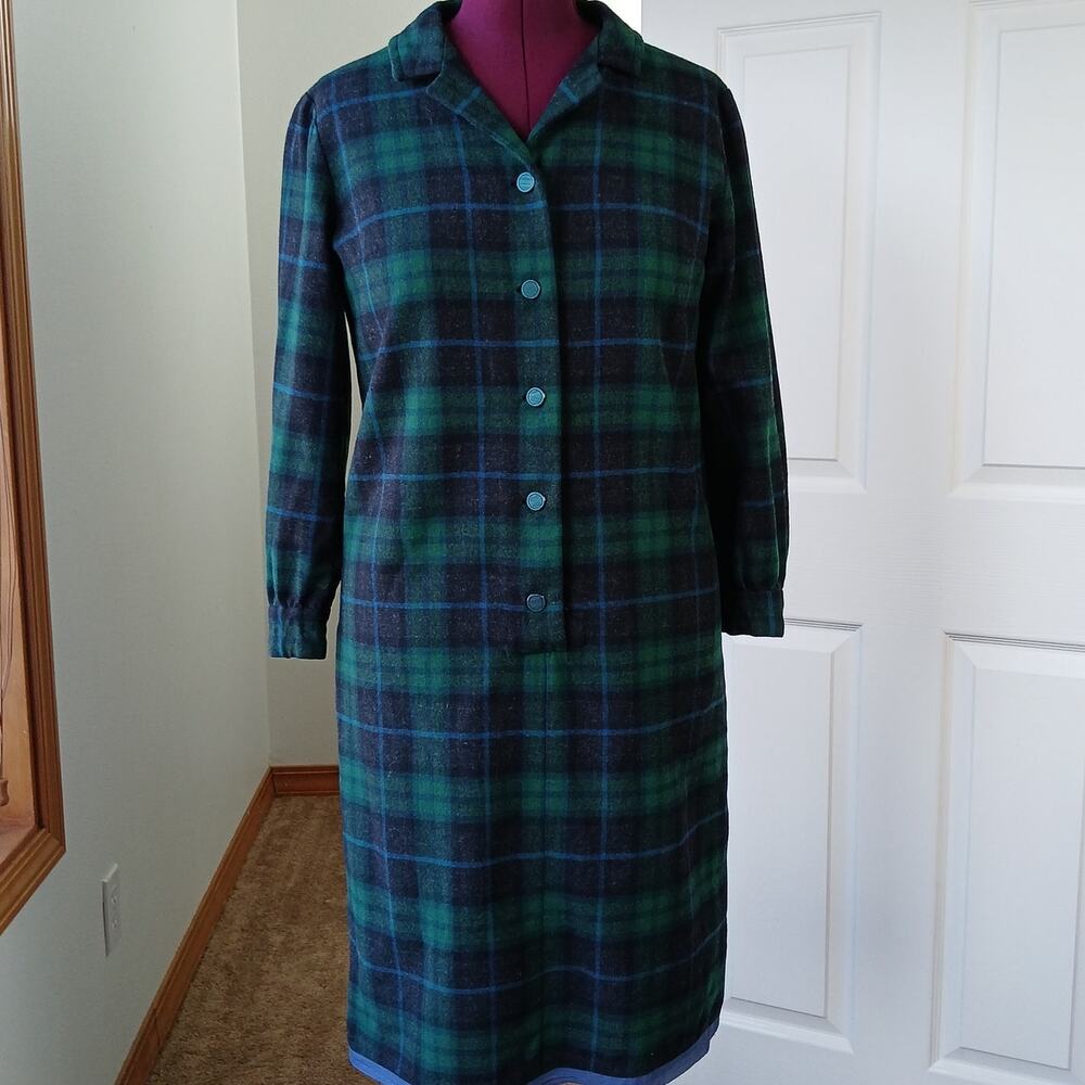 Vintage Handmade Green Flannel Shirt Dress M? buttons plaid long sleeve unhemmed